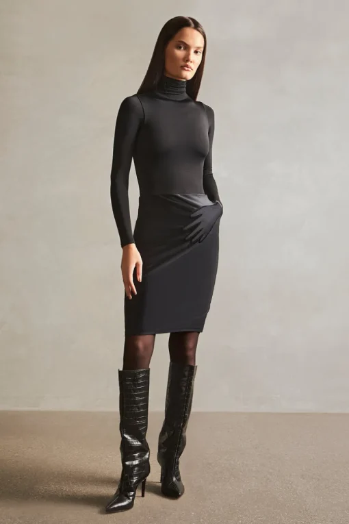 Hands Pencil Skirt