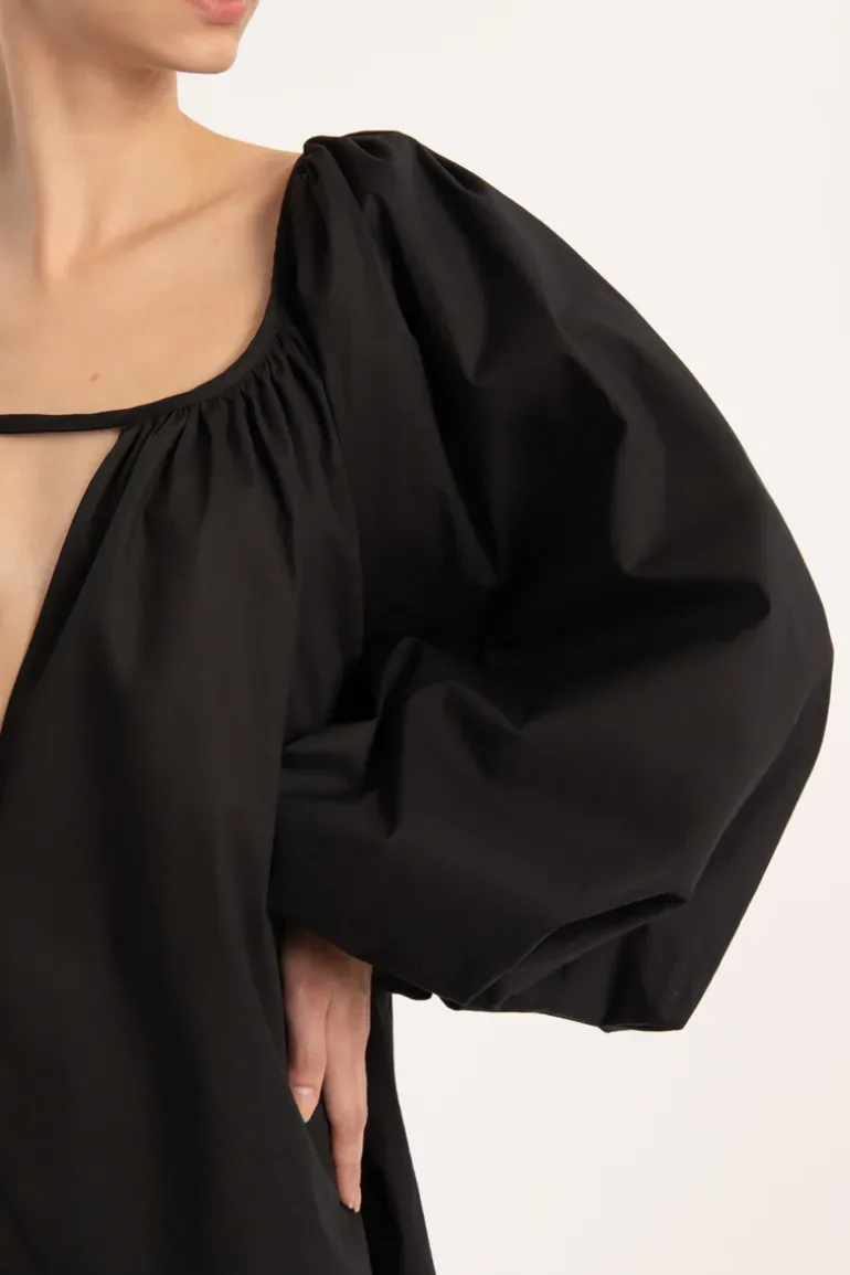 Effortless Chic Puff-Sleeved Blouse