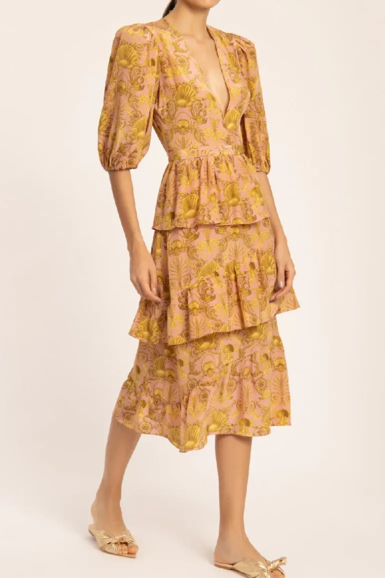 Seashell Puff-sleeved Ruffled Midi Dress