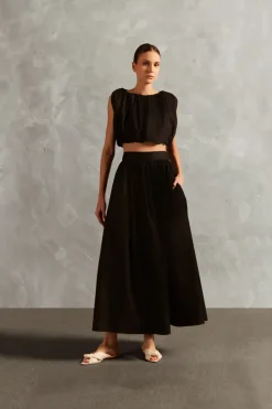 Solid Inamorata Cropped Blouse