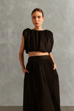 Solid Inamorata Cropped Blouse