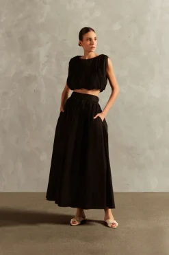 Solid Inamorata Side-Slit Long Skirt