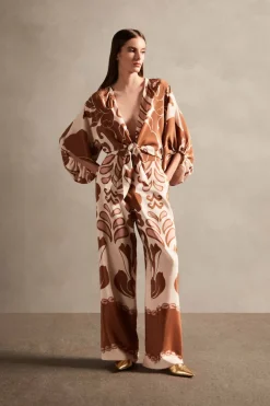 Spray Of Flower Voluminous Sleeves Shirt