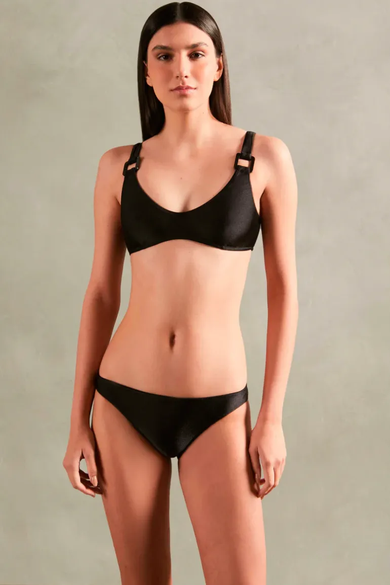 Timeless Bikini With Straps