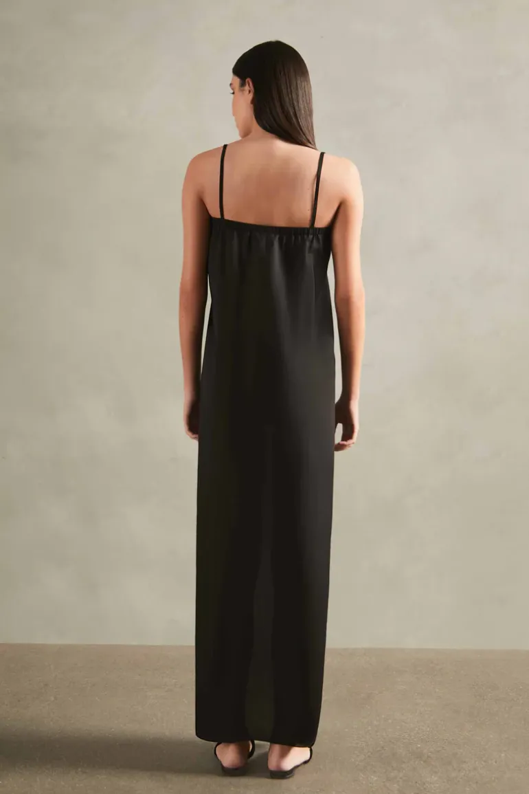 Timeless Long Dress With Front Slit