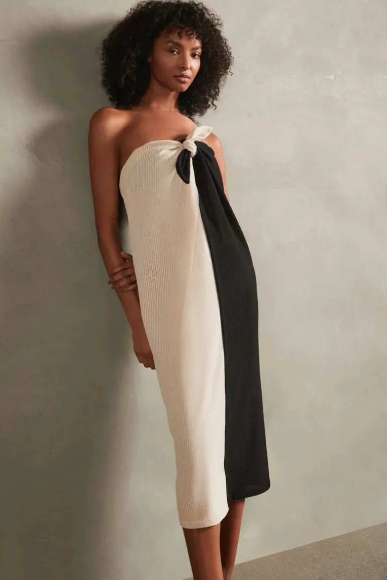 Tricot Black and Beige Knit Dress