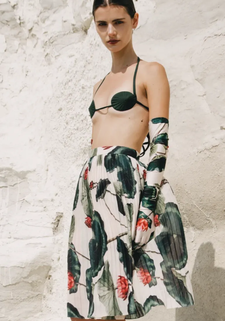 Victoria Regia Pareo Pleated Skirt